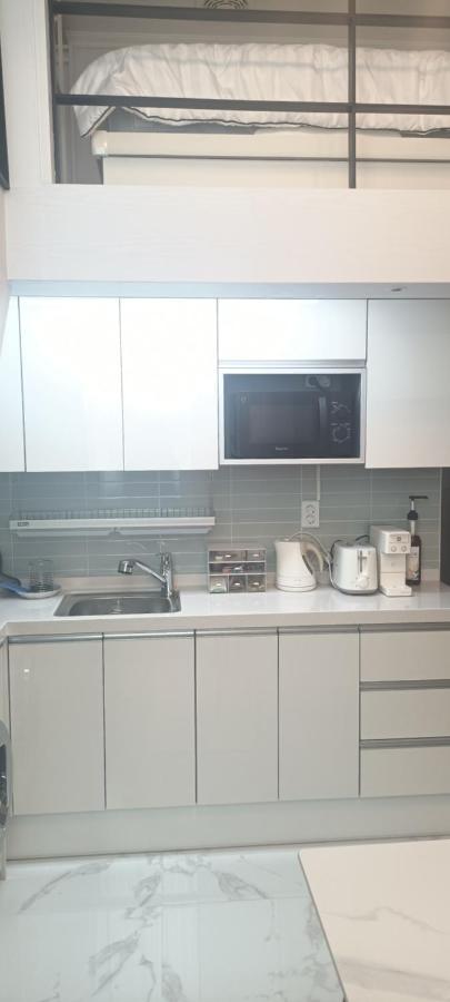 Blooming Guest House Тегу Екстер'єр фото